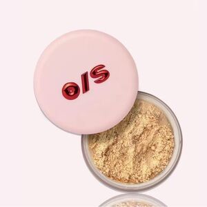 Loose Powder in Sweet Honey